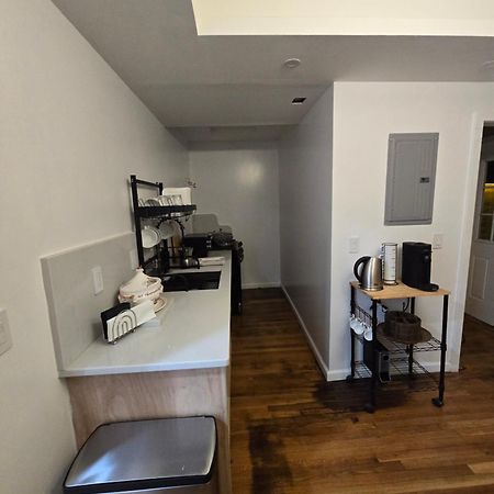 Beautiful Boston Bedroom - New Renovation المظهر الخارجي الصورة