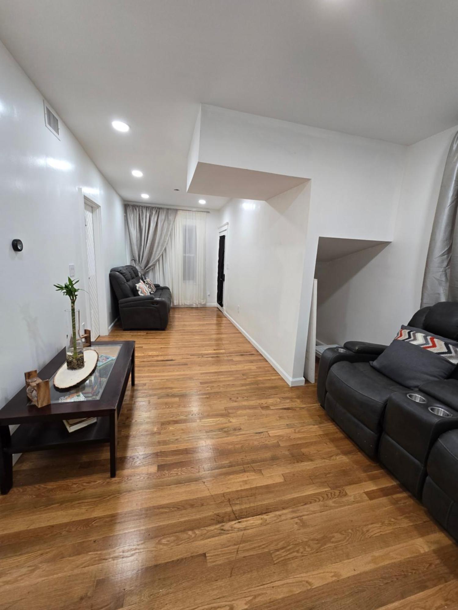 Beautiful Boston Bedroom - New Renovation المظهر الخارجي الصورة